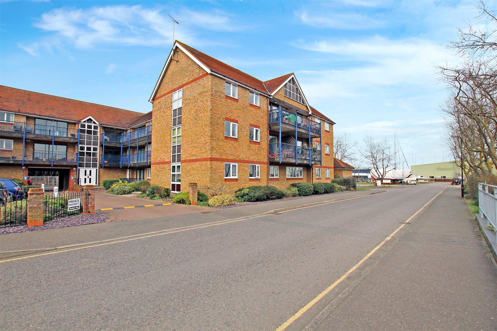 Flat 40, Petticrow Quays, Belvedere Road, Burnham-On-Crouch, CM0 8AJ
